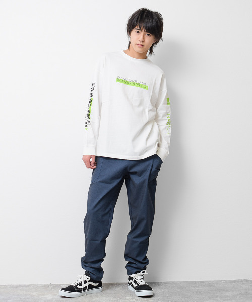 KANGOL KIDS(カンゴールキッズ)の「KANGOL 別注袖ネオンプリントロングTシャツ(Tシャツ/カットソー・キッズ・ブラック/チャコールグレー/オフホワイト・130/140/160/150/120)」の4枚目の写真