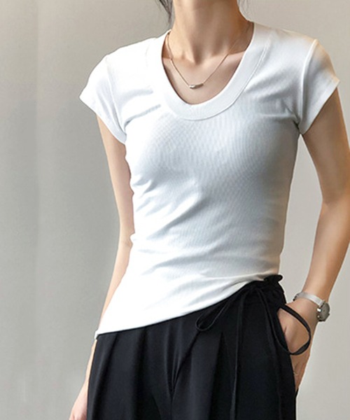 Jewelobe（ジュエローブ）の「UネックTシャツ（Tシャツ/カットソー・レディース・ホワイト/ブラウン/ベージュ/杢グレー/ブラック・FREE）」の14枚目の写真