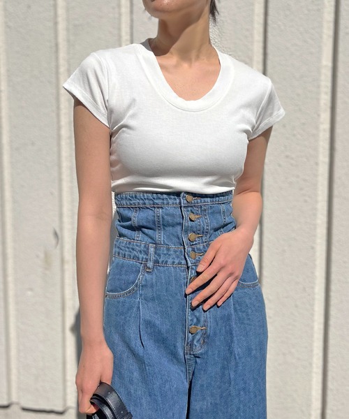 Jewelobe（ジュエローブ）の「UネックTシャツ（Tシャツ/カットソー・レディース・ホワイト/ブラウン/ベージュ/杢グレー/ブラック・FREE）」の17枚目の写真