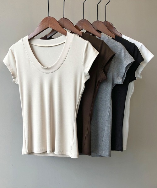 Jewelobe（ジュエローブ）の「UネックTシャツ（Tシャツ/カットソー・レディース・ホワイト/ブラウン/ベージュ/杢グレー/ブラック・FREE）」の12枚目の写真