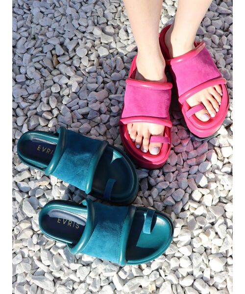 EVRIS（エヴリス）の「バルキープラットフォームサンダル（サンダル・レディース・ブラック/ブルー/ピンク・SMALL/MEDIUM/LARGE）」の7枚目の写真
