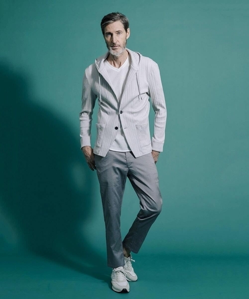 MICHEL KLEIN HOMME   （ミッシェルクランオム）の「プリーツパーカー（パーカー・メンズ・ライトグレー/ネイビー/カーキ・MEDIUM/LARGE/X-LARGE）」の16枚目の写真