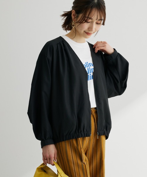 Green Parks(グリーンパークス)の「イージーケアVネックブルゾン(その他アウター・レディース・オリーブ/ブラック/サックスブルー/オフホワイト・FREE)」の3枚目の写真