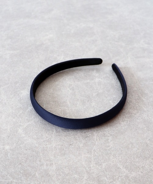 BLUEEAST（ブルーイースト）の「サテンタイトカチューシャ（カチューシャ・レディース・ベージュ/ネイビー/ブラック・FREE）」の15枚目の写真