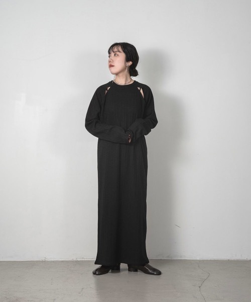 lawgy(ラウジー)の「random rib shoulder slit op(ワンピース・レディース・アイボリー/ブラック・FREE)」の10枚目の写真