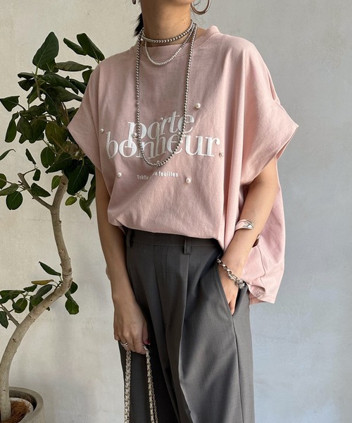 DouDou（ドゥドゥ）の「porte発砲プリントロゴパールTEE（Tシャツ/カットソー・レディース・チャコールグレー/オフホワイト/ピンク/グレイッシュベージュ・FREE）」の4枚目の写真