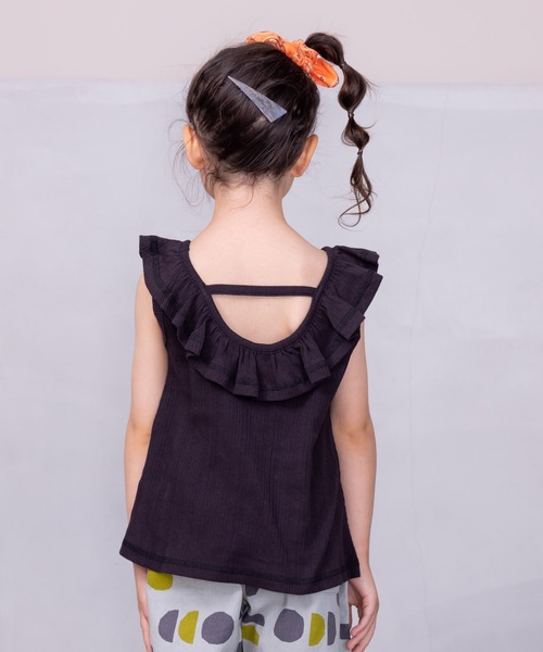 CALMIA(カルミア)の「フリルカラーノースリーブカットソー(90~150cm)(Tシャツ/カットソー・キッズ・ブラック/ラベンダー/ライトグリーン・90/100/110/120/130/140/150)」の2枚目の写真