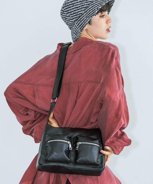 PAGEBOY（ページボーイ）の「ワークディティールショルダー（ショルダーバッグ・レディース・オフホワイト/ブラック・FREE）」の3枚目の写真