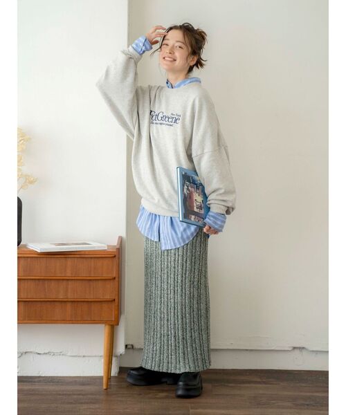今季⭐︎Ungrid⭐︎ルーズシルエットロゴスウェット⭐︎ライトグレー ungrid . . ロゴルーズスウェット. ¥8800(tax in). . . 毎年