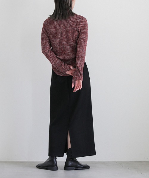 select MOCA(セレクトモカ)の「バックスリットストレッチナロースカート(スカート・レディース・アイボリー/ブラック/カーキ・SMALL/MEDIUM)」の7枚目の写真