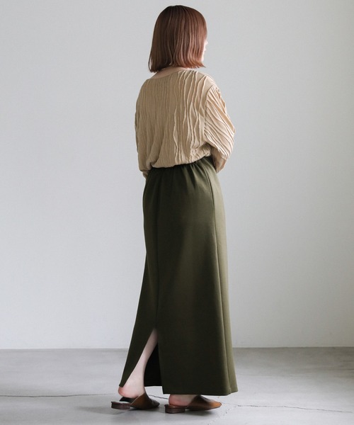 select MOCA(セレクトモカ)の「バックスリットストレッチナロースカート(スカート・レディース・アイボリー/ブラック/カーキ・SMALL/MEDIUM)」の4枚目の写真