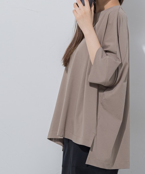 VICKY(ビッキー)の「【シンプルだからこそ着まわせる】ルーズカットプルオーバー《洗濯機で洗える》(Tシャツ/カットソー・レディース・ベージュ/ホワイト/ブラック・M)」の3枚目の写真