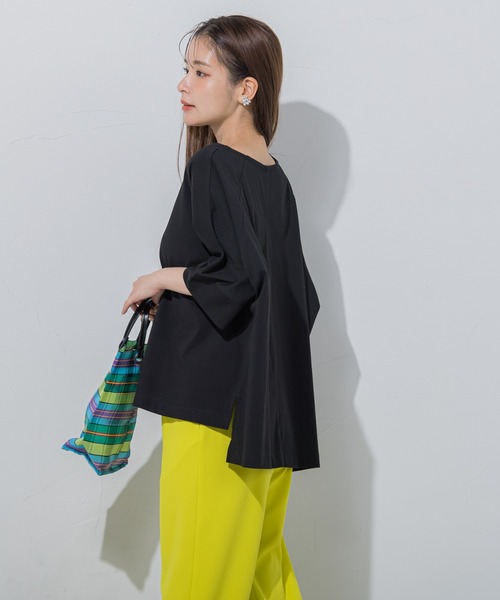 VICKY(ビッキー)の「【シンプルだからこそ着まわせる】ルーズカットプルオーバー《洗濯機で洗える》(Tシャツ/カットソー・レディース・ベージュ/ホワイト/ブラック・M)」の16枚目の写真