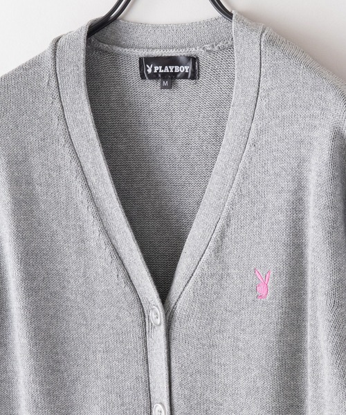 PLAYBOY(プレイボーイ)の「【PLAY BOY/プレイボーイ】スクールカーディガン 制服 高校生 中学生 JK DK ユニセックス コットン100% ロゴ刺繍 ワンポイント(カーディガン/ボレロ・メンズ・ブラック/ベージュ/ネイビー/グレー・MEDIUM/LARGE)」の10枚目の写真