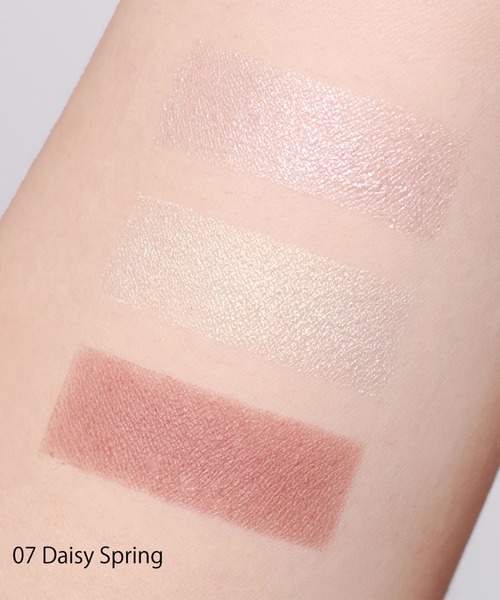 SNIDEL BEAUTY（スナイデル ビューティ）の「SNIDEL BEAUTY / テイラード カラー アイズ 01～07（アイシャドウ・レディース・01 Trench Beige/04 Urban Khaki/02 Girl Like Me/03 Lilac Dress/05 Golden Hour/07 Daisy Spring/06 Royal Garden・FREE）」の16枚目の写真