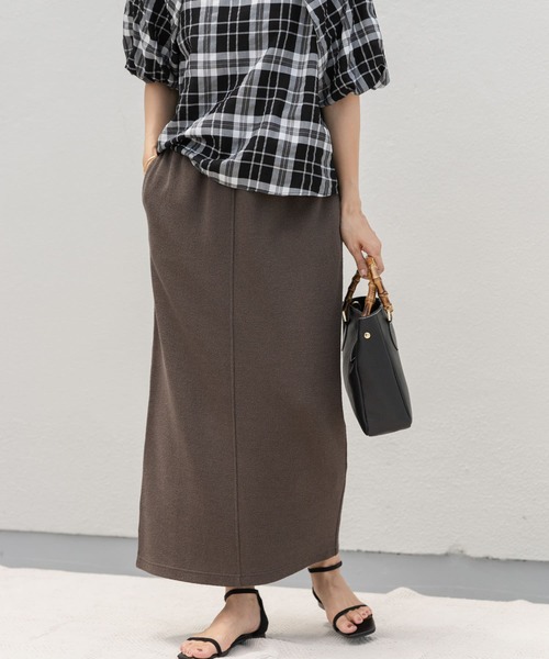 URBAN RESEARCH DOORS（アーバンリサーチドアーズ）の「『セットアップ対応』ブークレカットストレートスカート（スカート・レディース・チャコールグレー/ライトベージュ・MEDIUM）」の21枚目の写真