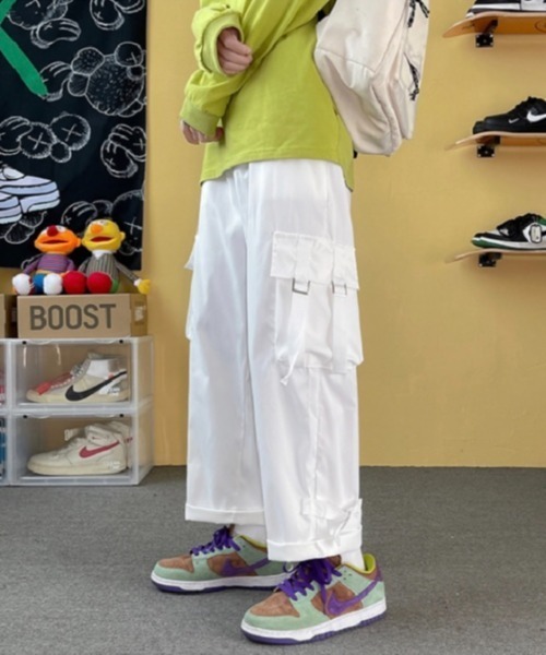 .KOM（ドットコム）の「『.KOM/ドットケーオーエム』サイドベルトカーゴパンツ【Y】【CN】（カーゴパンツ・メンズ・ブラック/ホワイト/グレー・3L）」の4枚目の写真