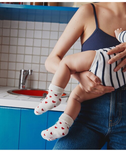PETIT BATEAU(プチバトー)の「パイルソックス2枚組(ソックス/靴下・キッズ・ホワイト×レッド・6m-12m)」の2枚目の写真