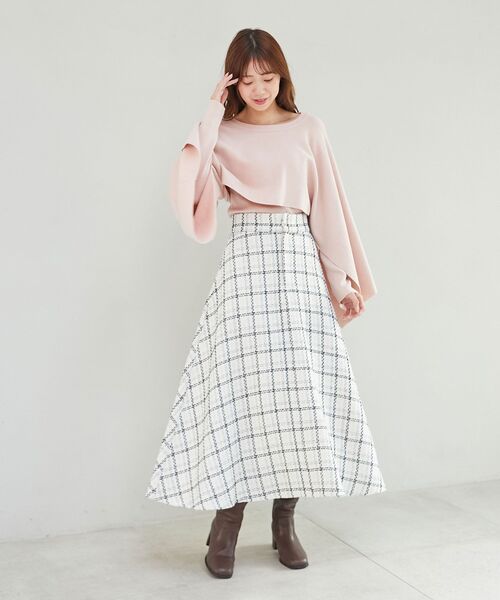 MAJESTIC LEGON（マジェスティックレゴン）の「バックレースアップハイウエストスカート（スカート・レディース・ブラック系その他/ベージュ系その他2/ホワイト系その他・MEDIUM/SMALL）」の4枚目の写真