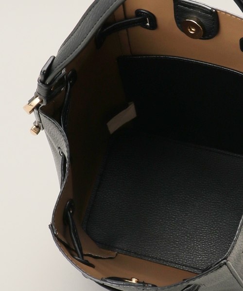 MIAN （ミアン）の「【MIAN/ミアン】2WAY巾着ショルダーバッグ（ショルダーバッグ・レディース・ベージュ/ブラック・FREE）」の13枚目の写真