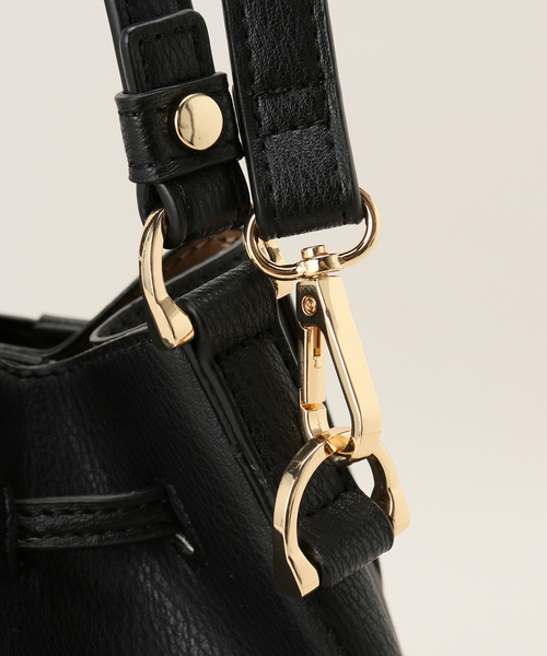 MIAN （ミアン）の「【MIAN/ミアン】2WAY巾着ショルダーバッグ（ショルダーバッグ・レディース・ベージュ/ブラック・FREE）」の18枚目の写真