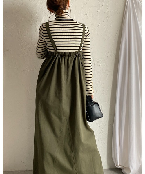 She's Closet(シーズクローゼット)の「袖ボタンスリーブハイネックタイト長袖タートルリブニットプルオーバー(ニット/セーター・レディース・レッド/ブラック×ホワイト/ブルー/ブラック/アイボリー/グレー/ブルー系その他/ライトグレー・FREE)」の20枚目の写真