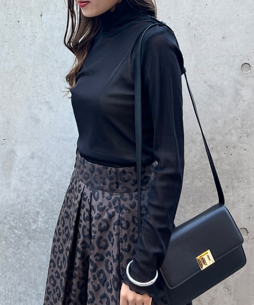 Rouge vif（ルージュヴィフ）の「【一部店舗限定】シアーカットソーチュールタートルプルオーバー（Tシャツ/カットソー・レディース・ブラック/グレー/アイボリー・フリー）」の11枚目の写真