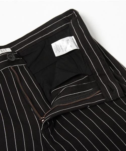 WEGO（ウィゴー）の「WEGO/総柄ストレッチアンクルトラウザー（その他パンツ・メンズ・ネイビー/ホワイト系その他/ブラック系その他/ホワイト・LARGE/MEDIUM）」の6枚目の写真