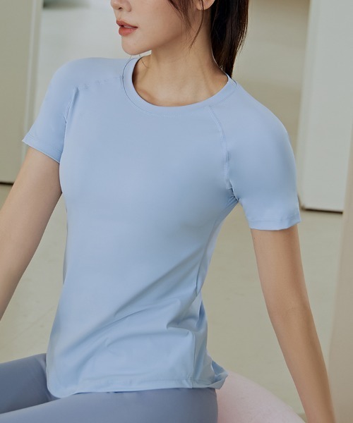 SAISON DE PAPILLON(セゾンドパピヨン)の「メッシュ切替前後丈差Tシャツドライシャツ(Tシャツ/カットソー・レディース・ブルー/パープル/グリーン/ブラック・M/XL/L)」の1枚目の写真