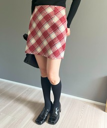 79118710b_19_d_215.jpg