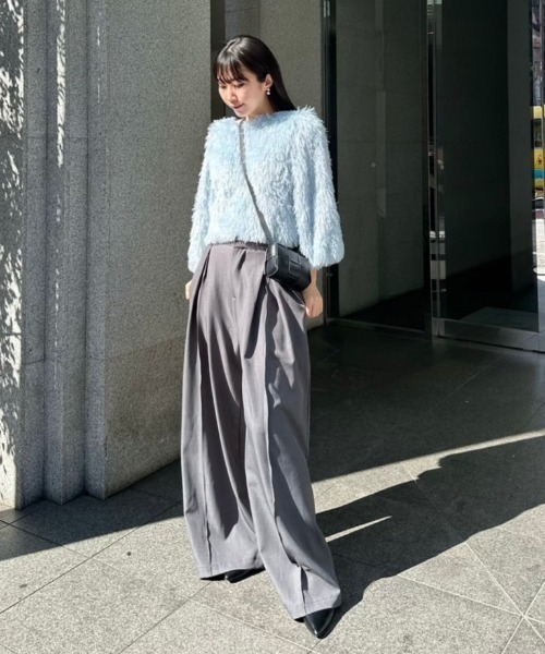 LIENCOEUR（リアンクール）の「2wayフェザーカーデ（ニット/セーター・レディース・ブラック/ブルー・FREE）」の4枚目の写真