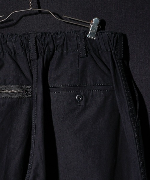 NUMBER (N)INE（ナンバーナイン）の「NUMBER (N)INE/ナンバーナイン CENTER PIN TUCK WIDE PANTS（スラックス・メンズ・ブラック/カーキ/ダークグレー・4/2/3）」の16枚目の写真