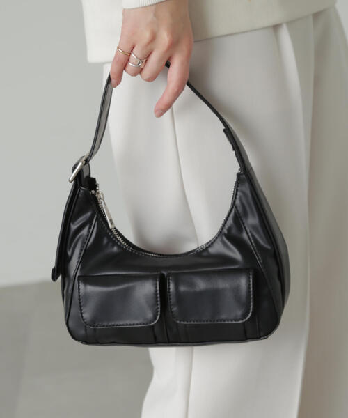 FREE'S MART（フリーズマート）の「◆Ｗポケットバッグ（ショルダーバッグ・レディース・ブラック/シルバー・ﾌﾘ-）」の3枚目の写真