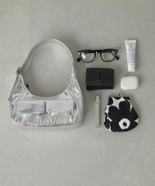 FREE'S MART（フリーズマート）の「◆Ｗポケットバッグ（ショルダーバッグ・レディース・ブラック/シルバー・ﾌﾘ-）」の13枚目の写真