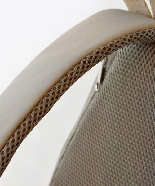 anello（アネロ）の「BASE CROSS BODY BAG（ボディバッグ/ウエストポーチ・レディース・ブラック/ネイビー/ベージュ/ミント/ライトグレー・-）」の19枚目の写真