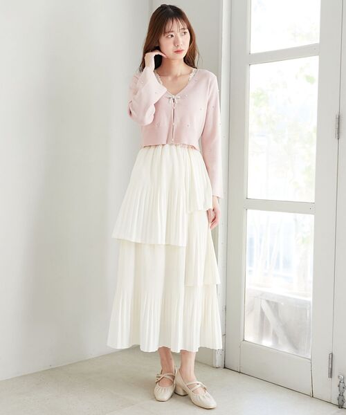MAJESTIC LEGON(マジェスティックレゴン)の「ブローチセットパールビジューカーデ(カーディガン/ボレロ・レディース・アイボリー/イエロー/ピンク/ブルー/ブラック・MEDIUM)」の6枚目の写真