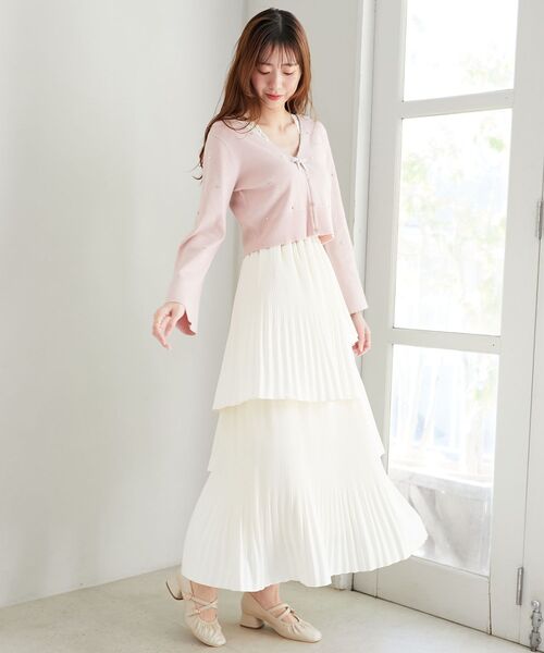 MAJESTIC LEGON(マジェスティックレゴン)の「ブローチセットパールビジューカーデ(カーディガン/ボレロ・レディース・アイボリー/イエロー/ピンク/ブルー/ブラック・MEDIUM)」の7枚目の写真