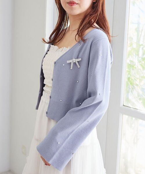 MAJESTIC LEGON(マジェスティックレゴン)の「ブローチセットパールビジューカーデ(カーディガン/ボレロ・レディース・アイボリー/イエロー/ピンク/ブルー/ブラック・MEDIUM)」の19枚目の写真