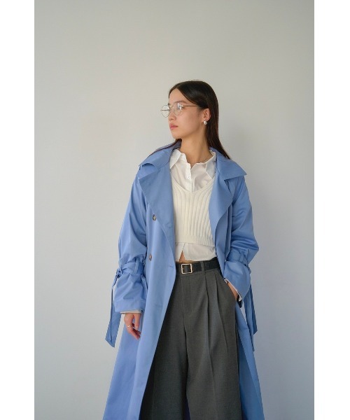 DRWCYS（ドロシーズ）の「袖ボリュームトレンチコート（トレンチコート・レディース・ブルー/ベージュ・FREE）」の8枚目の写真
