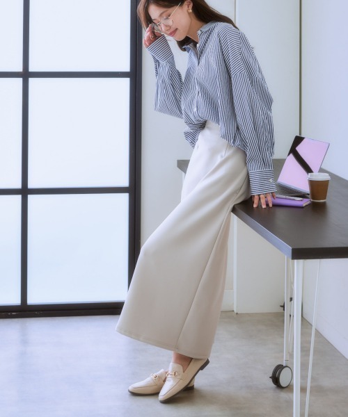 7days Life Styling(セブンデイズライフスタイリング)の「ナロースカート(きれいめダンボール素材)(スカート・レディース・グレイッシュベージュ/ブラック・L/M/S/LL)」の4枚目の写真