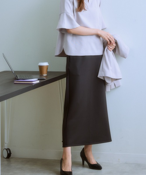 7days Life Styling(セブンデイズライフスタイリング)の「ナロースカート(きれいめダンボール素材)(スカート・レディース・グレイッシュベージュ/ブラック・L/M/S/LL)」の11枚目の写真