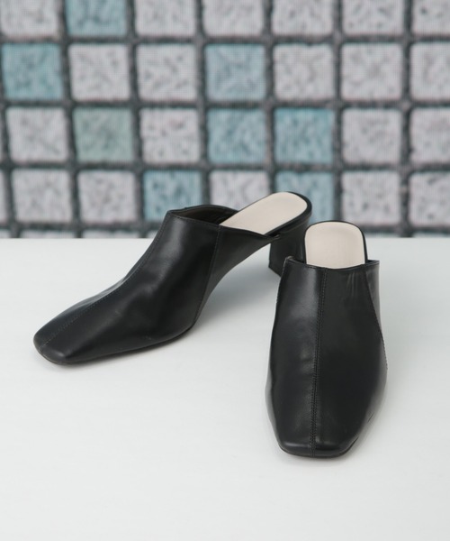 NANO universe（ナノユニバース）の「ミュールパンプス（パンプス・レディース・ホワイト/ブラック・38/36/37）」の4枚目の写真