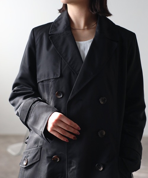 RIRIYANO（リリヤーノ）の「ブライトツイルトレンチコート（トレンチコート・レディース・アイボリー/ブラック/ライトベージュ/ネイビー・MEDIUM/LARGE/X-LARGE/XX-LARGE/XXX-LARGE）」の11枚目の写真