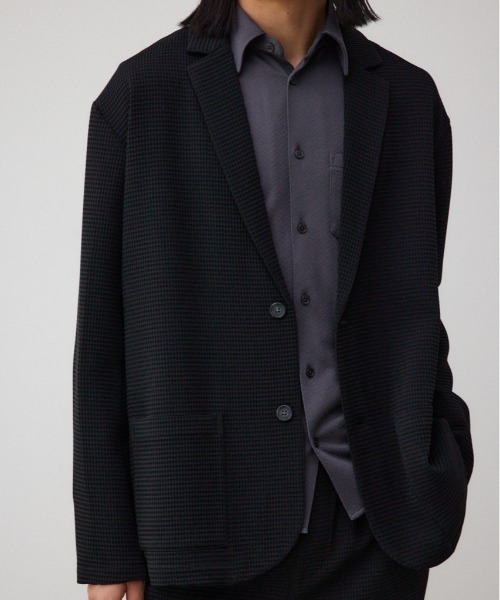 AZUL by moussy(アズールバイマウジー)の「ワッフルストレッチジャケット(テーラードジャケット・メンズ・ブラック/グレー・MEDIUM/LARGE)」の2枚目の写真