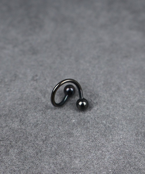 4INT.(フォイント)の「スパイラルバーベル ボディピアス 16G (片耳用) / サージカルステンレス316L (金属アレルギー対応)(ピアス(片耳用)・メンズ・ブラック/シルバー・10/8)」の19枚目の写真
