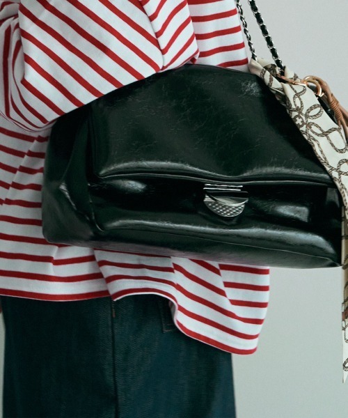 marjour(マージュール)の「CHAIN BAG(ショルダーバッグ・レディース・ブラウン/ブラック・FREE)」の6枚目の写真