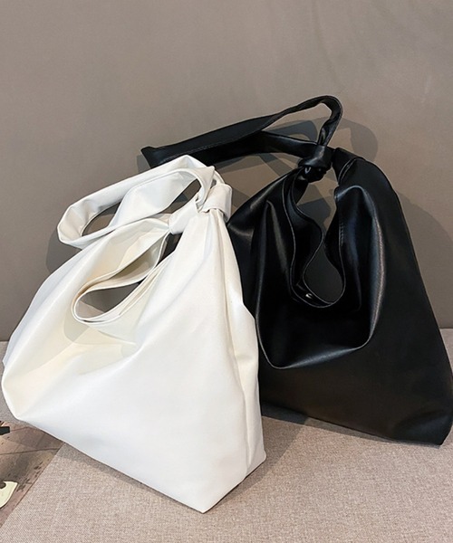 TONE SELECT GOODS(トーンセレクトグッズ)の「urbanfemine./超軽量PUショルダーバッグ U7226(ショルダーバッグ・レディース・ブラック/ベージュ/ホワイト/ブラウン・FREE)」の21枚目の写真