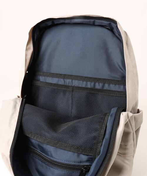 IO（イオ）（イオ）の「Healthknit Product/ ヘルスニット/撥水ナイロンＭＩＮＩ１１ポケットリュック HKB-1182（バックパック/リュック・レディース・ベージュ/ネイビー/グレー/ブラック・ONESIZE）」の8枚目の写真