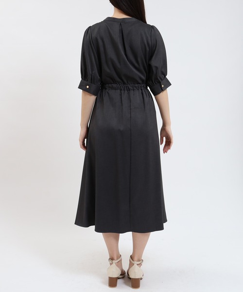 TRUDEA(トルディア)の「リネンライクバンドカラーワンピース(ワンピース・レディース・チャコールグレー/グリーン/ネイビー・MEDIUM/LARGE)」の16枚目の写真
