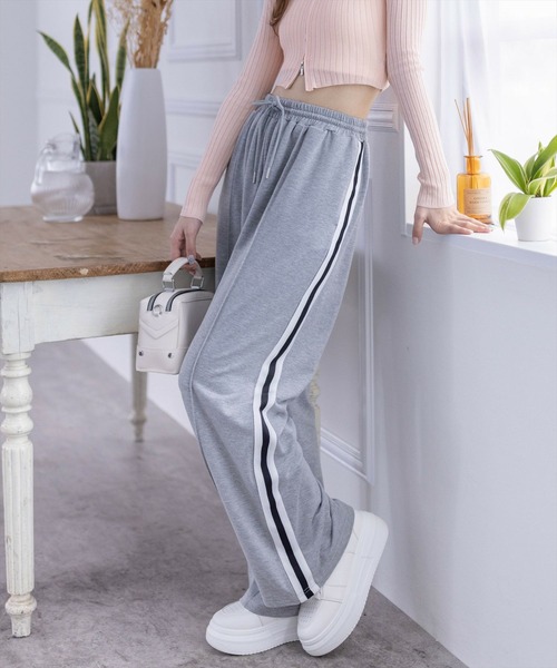 clear（クリア）の「ダブルラインスウェットパンツ[低身長用サイズ有]（スウェットパンツ・レディース・グレー/ブラック/ピンク・F/XS）」の3枚目の写真